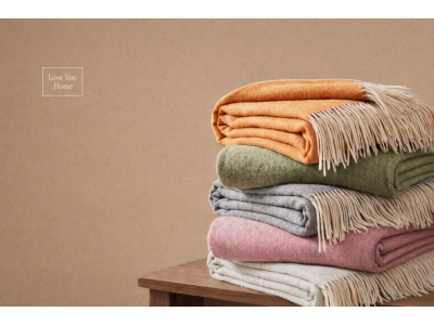 Плед зі 100% вовни: чому це найкраща інвестиція у ваш затишок