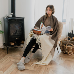 Плед з екологічної вовни білий-коричневий айворі беж Love You