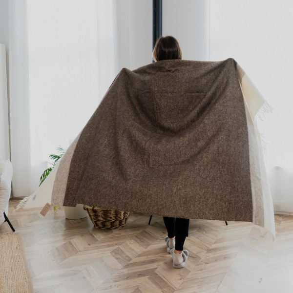 Плед з екологічної вовни білий-коричневий айворі беж Love You